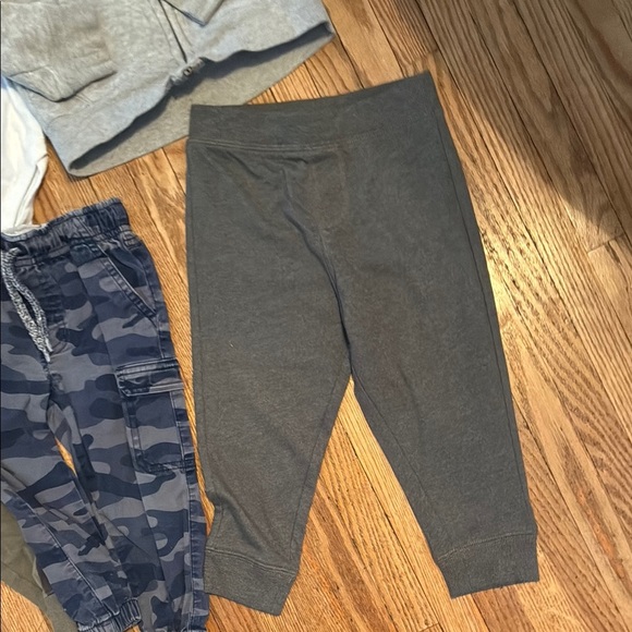 Assorted Baby Clothing Set - Picture 9 of 16